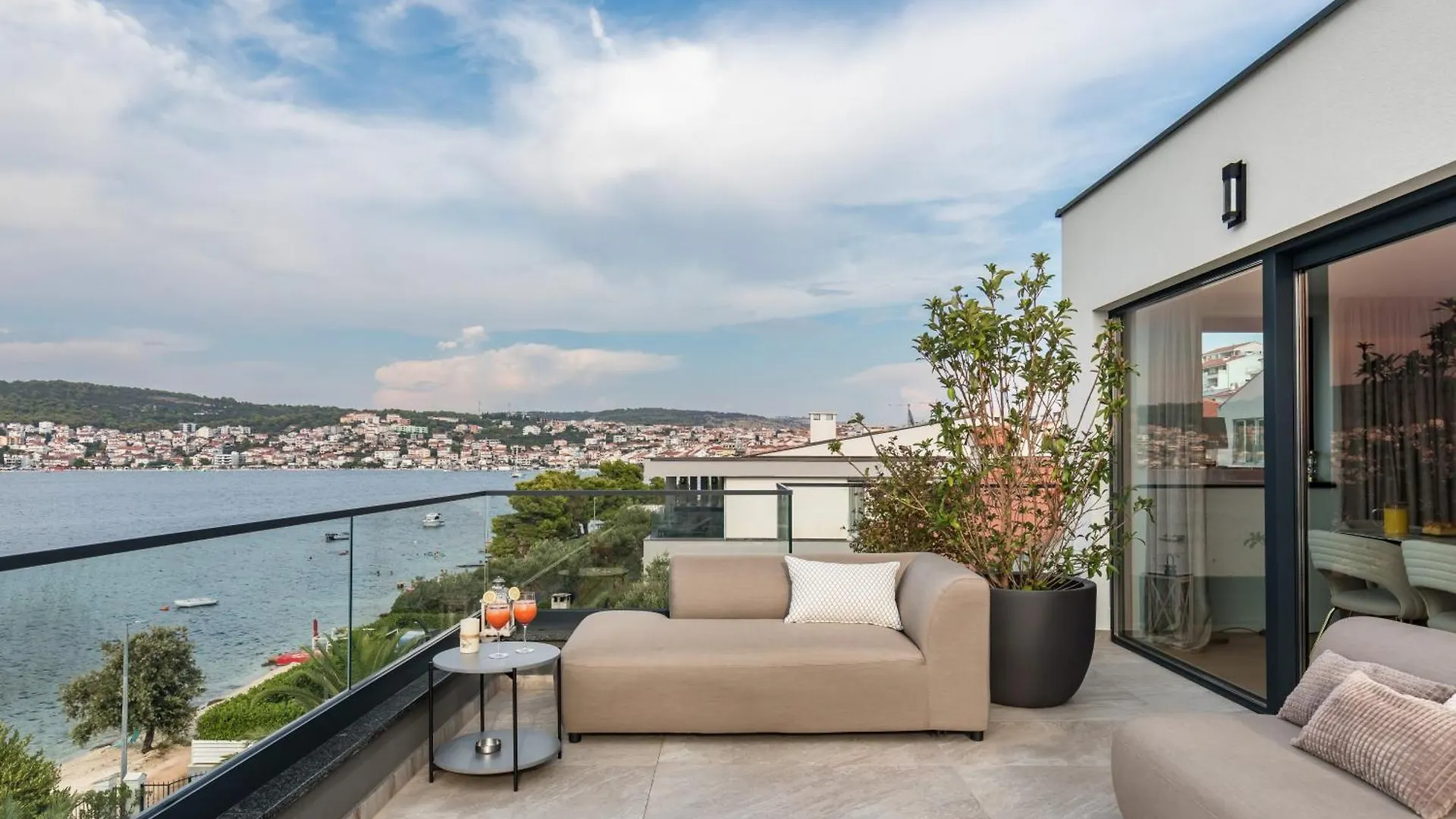 Villa Palace Al Nera 2 Luxurius At Sea Trogir
